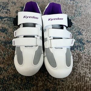 Kids Cycling Shoes - White and purple